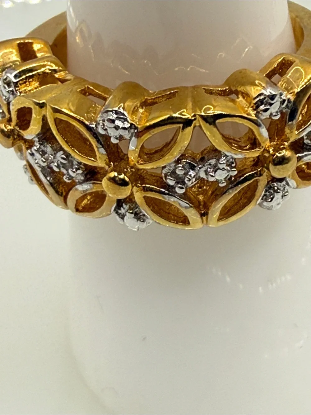 Vintage Gold plated brass diamond open work Floral Band Ring Silver tone Accents
